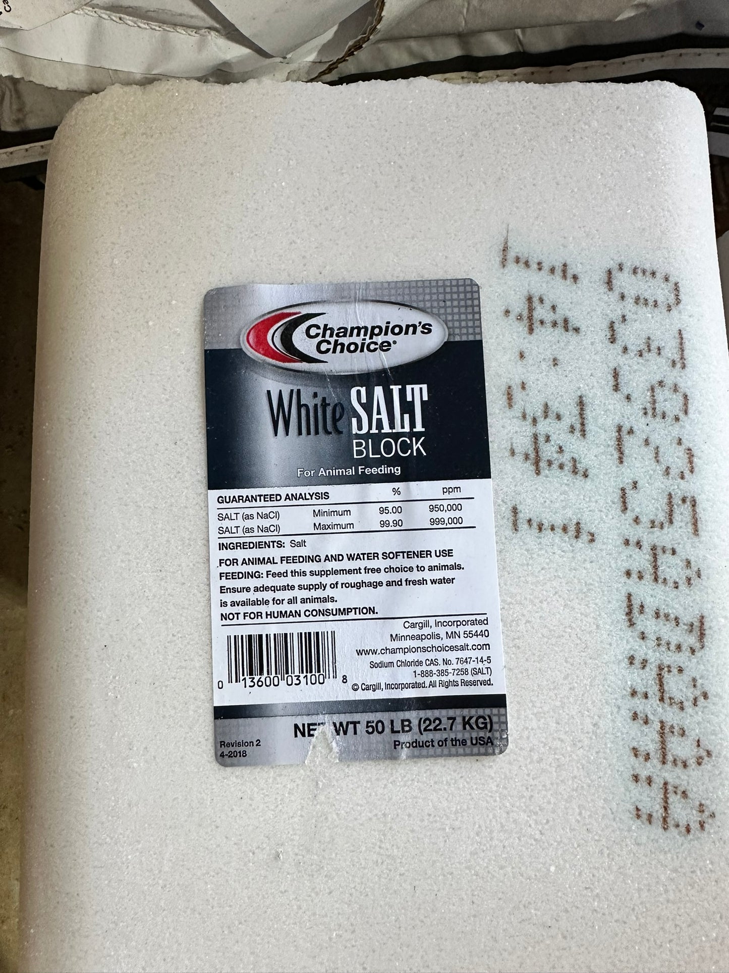 WHITE SALT BLOCK 50# S4800